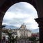 Antigua - La cathédrale San José depuis les arcades supérieures du palais du Gouvernement.