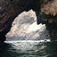 les iles Ballestas - les mouvements du pacifique effritent la roche calcaire crant des arches, grottes marines...